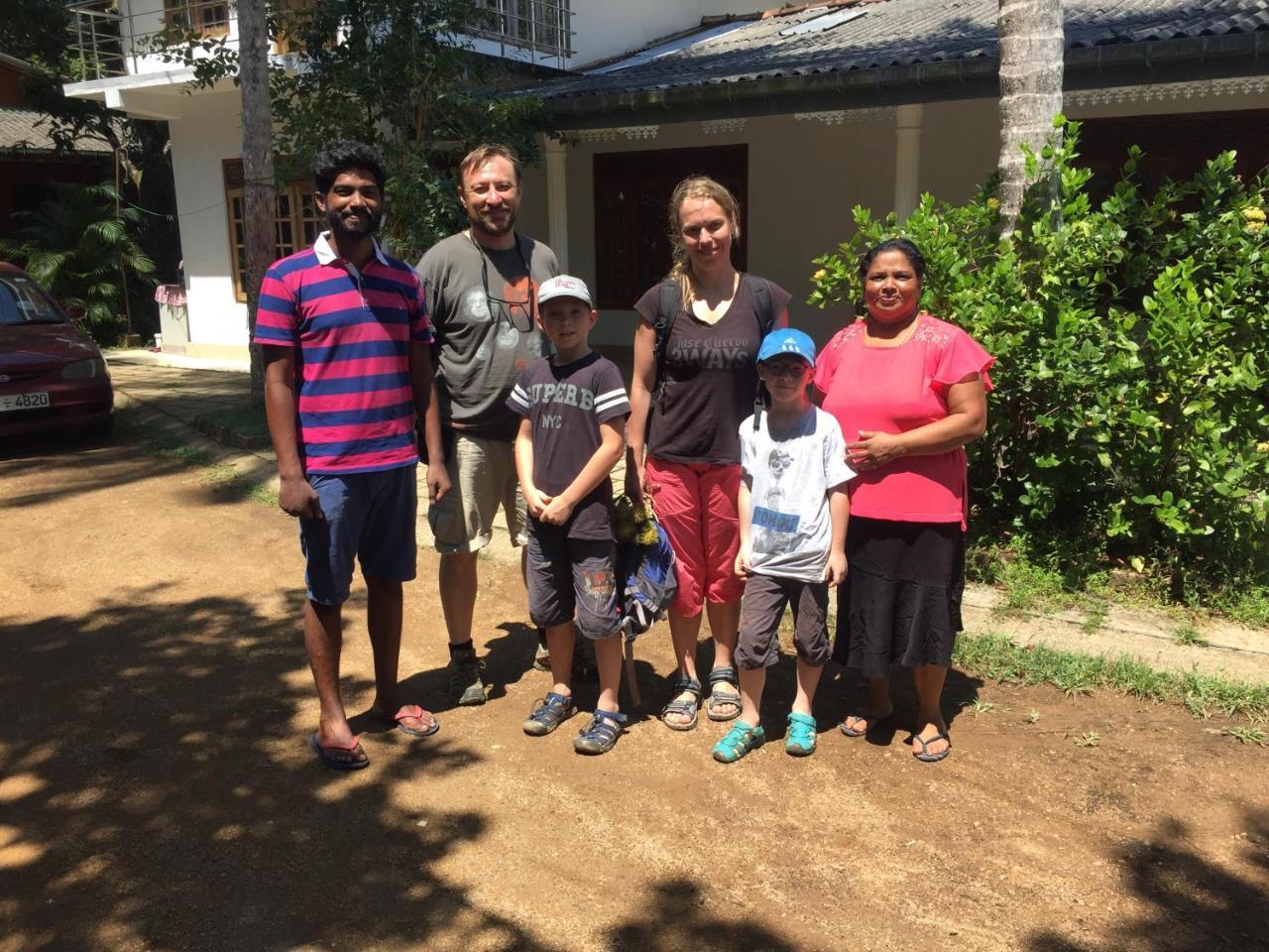 Summer Ridge - Homestay Ratnapura Luaran gambar